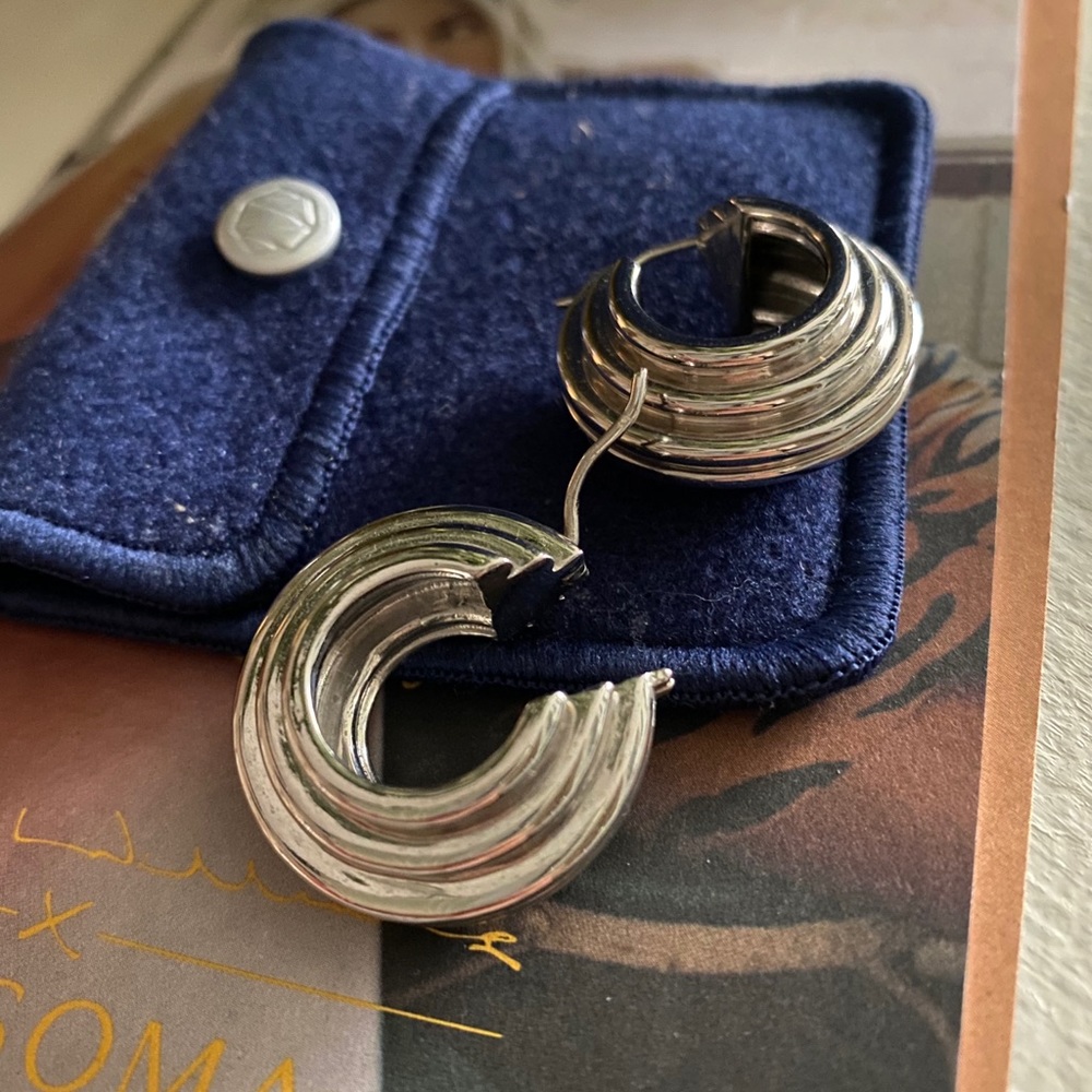 MISSOMA Lucy Williams Silver Medium Ridge Hoops